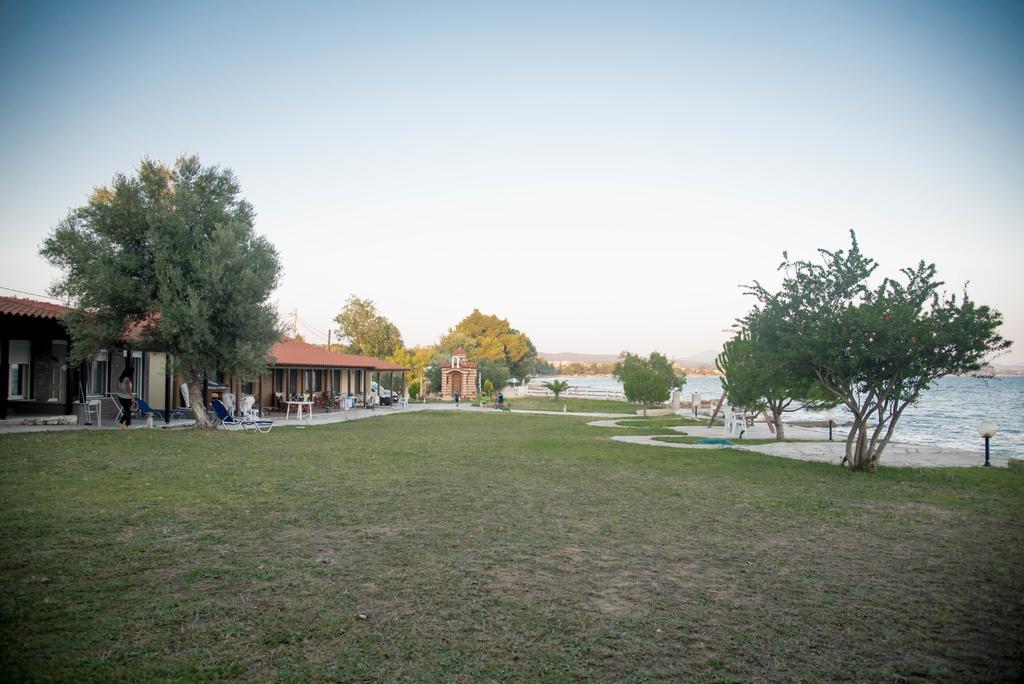 On The Wave Studios Sithonia Exterior foto